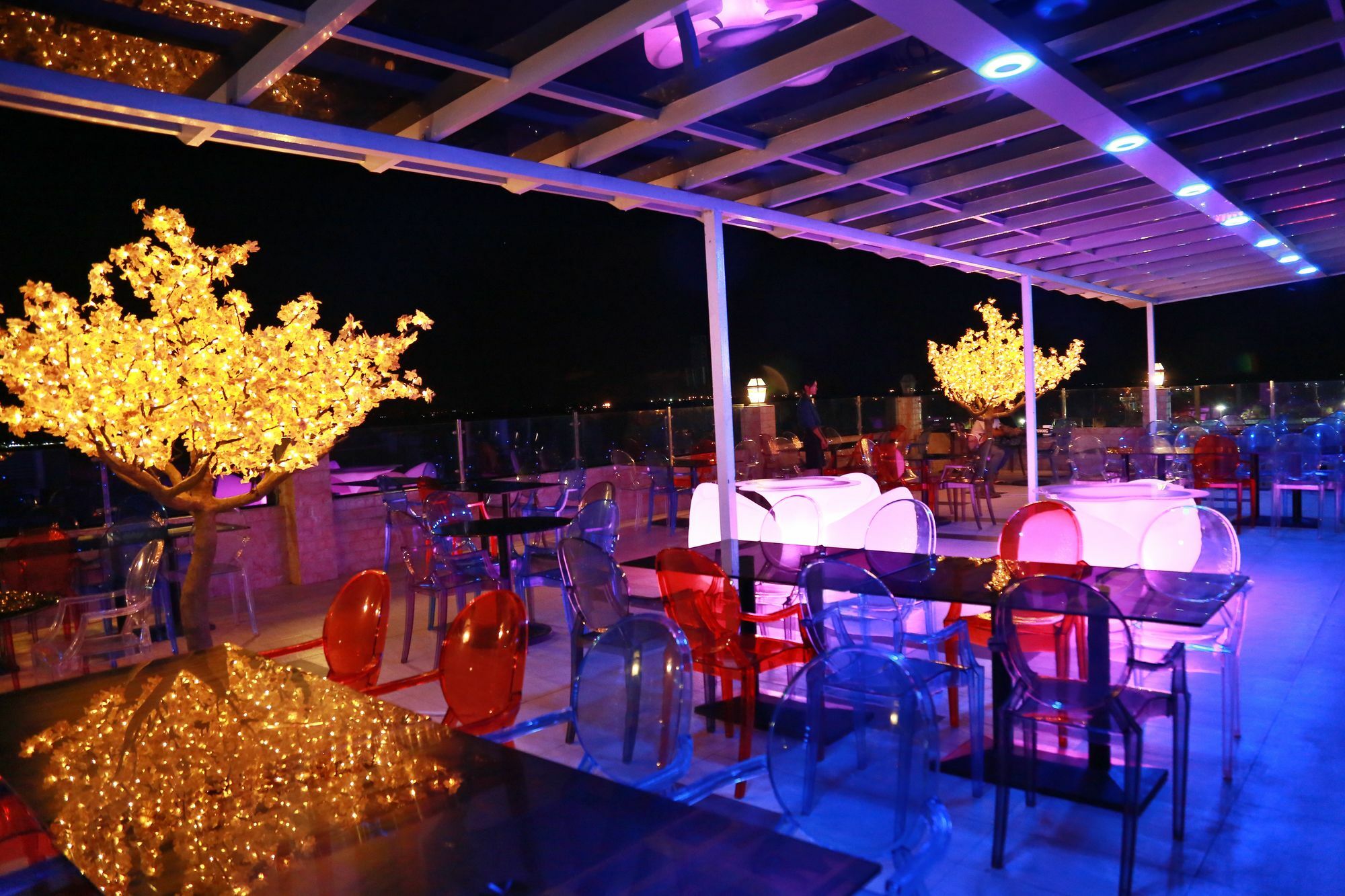 יאנגון Uptown Hotel מראה חיצוני תמונה